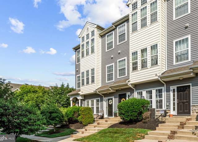 Property at 2 Teal Ct, Delanco, NJ 08075, 2 beds, 2 baths