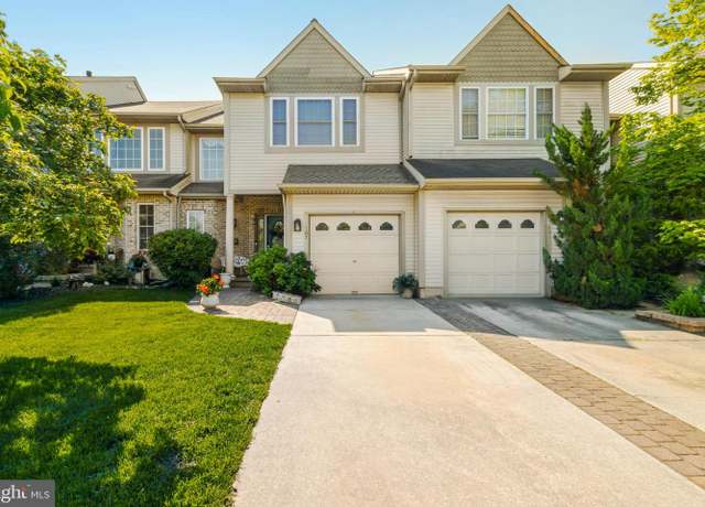 Property at 107 Kennedy Ln, Berlin, NJ 08009, 3 beds, 2.5 baths