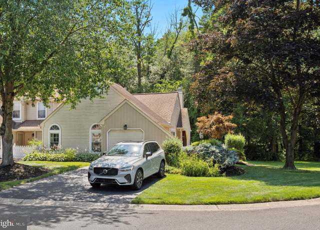 Property at 1720 Balas Cir, Southampton, PA 18966, 2 beds, 2 baths