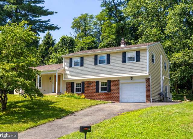 Property at 2319 Lakeview Dr, Yardley, PA 19067, 4 beds, 2.5 baths