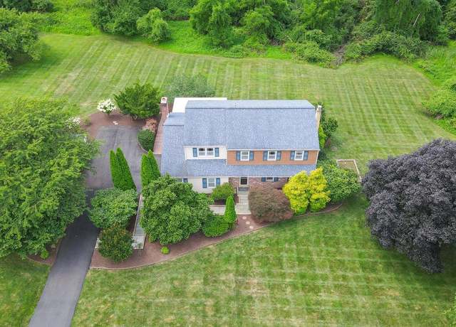 Property at 1155 Cardinal Dr, West Chester, PA 19382, 4 beds, 2.5 baths