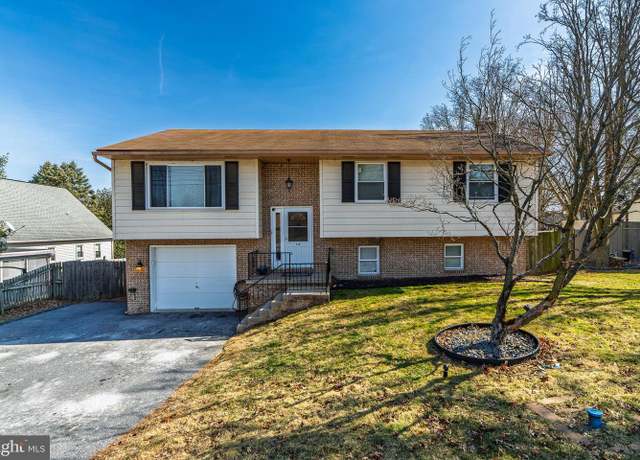 Property at 140 Second Lock Rd, Lancaster, PA 17603, 3 beds, 2 baths