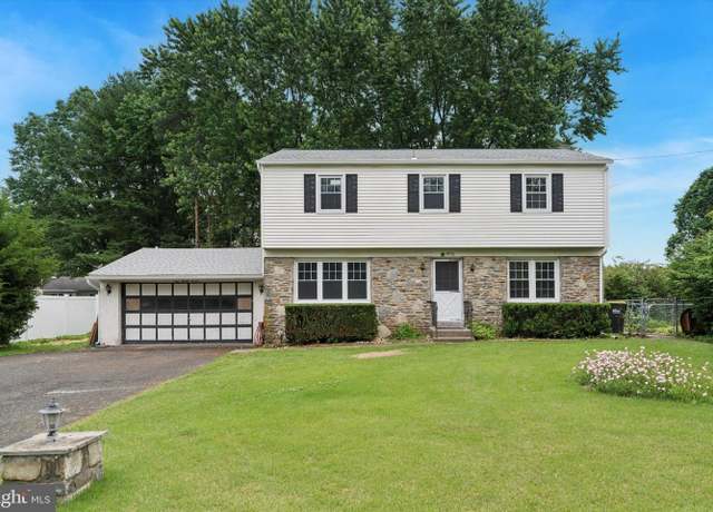 Property at 127 Meetinghouse Rd, Hatboro, PA 19040, 4 beds, 2 baths