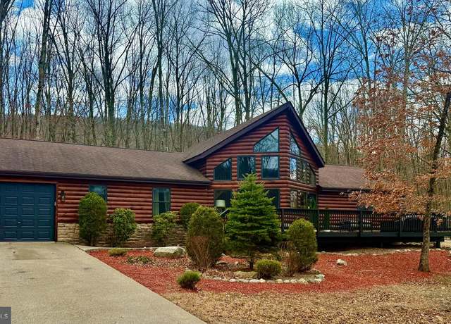 Property at 45 Conyngham Dr, Hazleton, PA 18202, 3 beds, 2.5 baths
