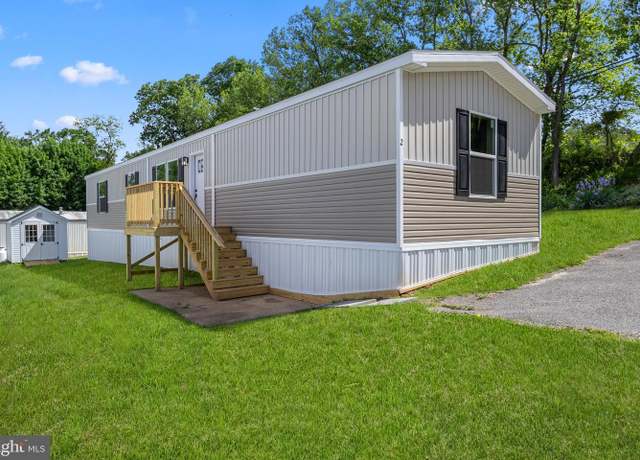 Property at 2 Mill St, York, PA 17406, 3 beds, 2 baths