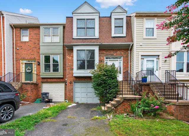 Property at 13920 Baton Rouge Ct, Centreville, VA 20121, 3 beds, 2.5 baths