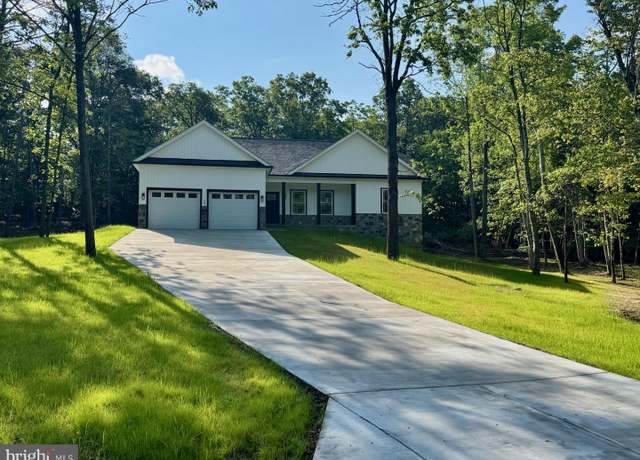 Property at 33 Butternut Ln, Berkeley Springs, WV 25411, 3 beds, 2 baths