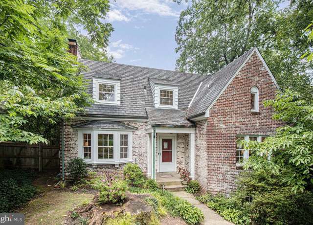 Property at 4616 Butterworth Pl NW, Washington, DC 20016, 5 beds, 3.5 baths