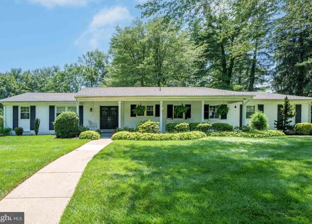 Property at 4614 Sylvanus Dr, Wilmington, DE 19803, 3 beds, 2.5 baths
