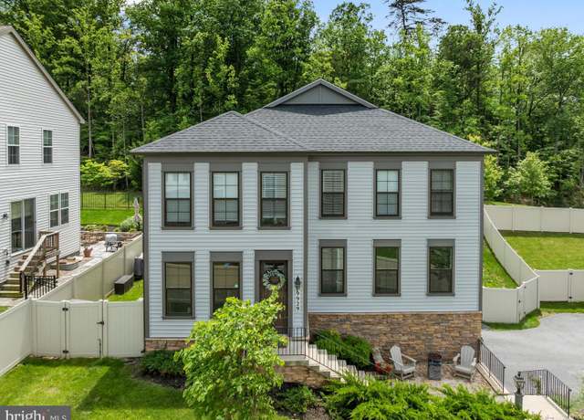 Property at 9929 Arapahoe Rd, New Market, MD 21774, 4 beds, 3.5 baths