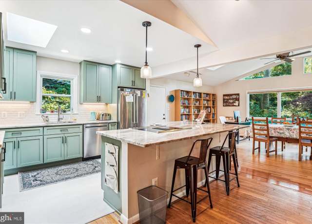 Property at 11403 Fairoak Dr, Silver Spring, MD 20902, 4 beds, 2.5 baths