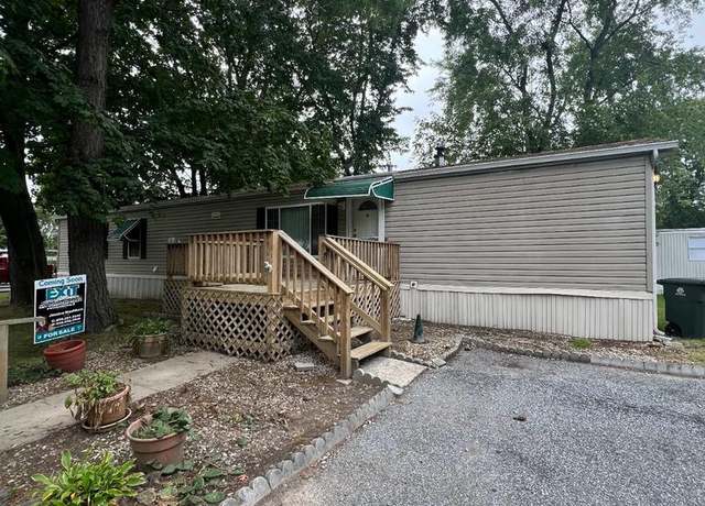 Property at 205 Michigan Ave, Williamstown, NJ 08094, 2 beds, 2 baths
