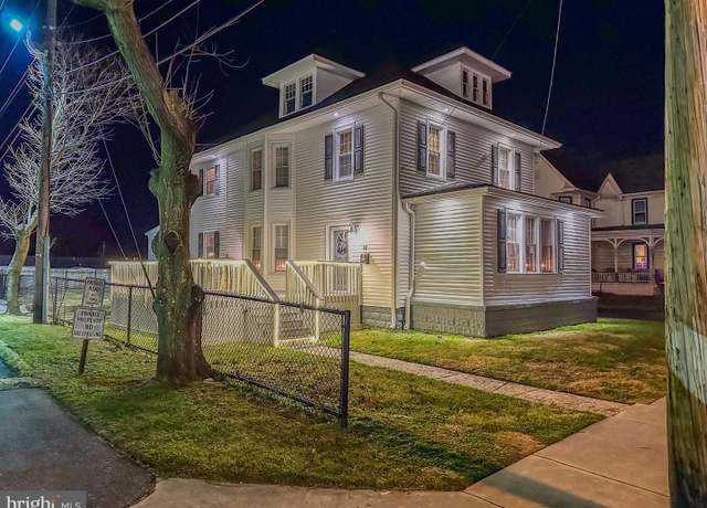 Property at 14 Railroad Ave, Penns Grove, NJ 08069, 4 beds, 2.5 baths
