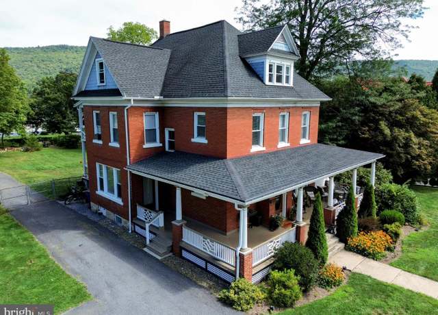 Property at 419 S Richard St, Bedford, PA 15522, 4 beds, 3 baths