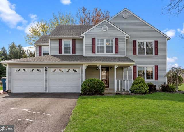 Property at 11 Copperleaf Dr, Newtown, PA 18940, 4 beds, 2.5 baths