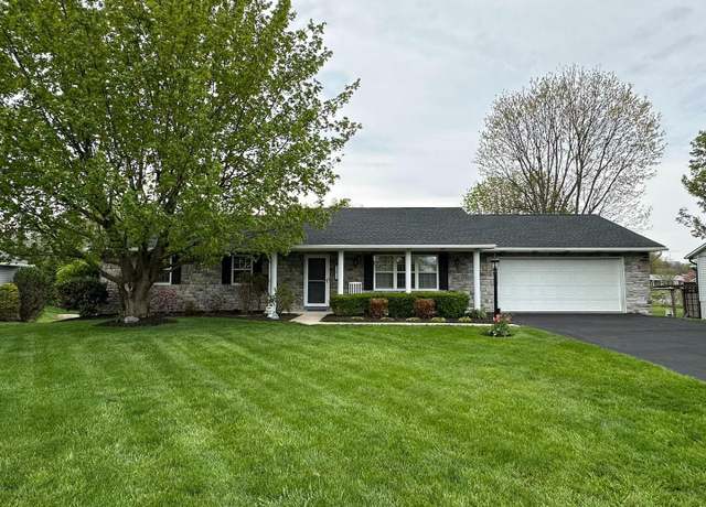 Property at 1019 Redwood Dr, Waynesboro, PA 17268, 4 beds, 3 baths