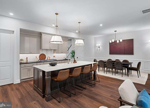 Property at 135 River Trail Cir, King Of Prussia, PA 19406, 3 beds, 2.5 baths