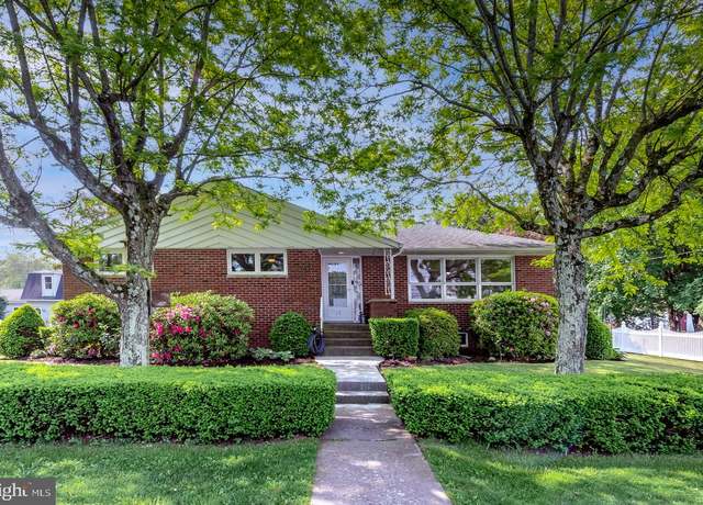 Property at 18 E Pine St, Sheppton, PA 18248, 3 beds, 1.5 baths