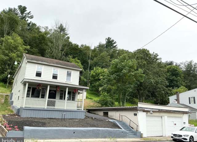 Property at 505 Peacock St, Pottsville, PA 17901, 4 beds, 1 bath