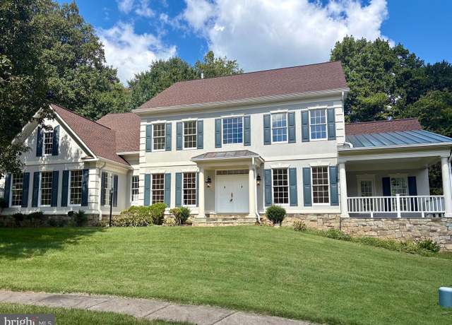 Property at 9434 Vernon Dr, Great Falls, VA 22066, 4 beds, 3.5 baths