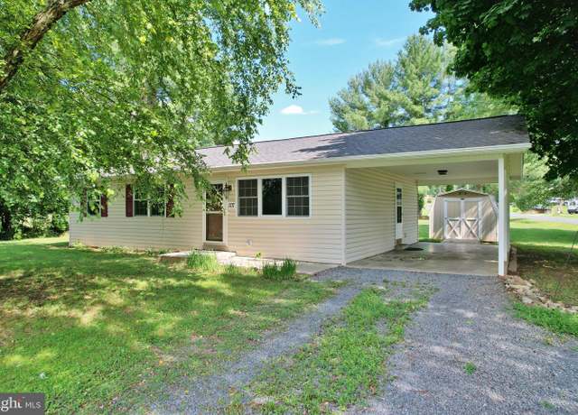 Property at 107 Crisman Rd, Edinburg, VA 22824, 3 beds, 2 baths