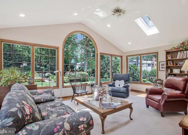 Property at 15708 Bradford Dr, Laurel, MD 20707, 4 beds, 3 baths
