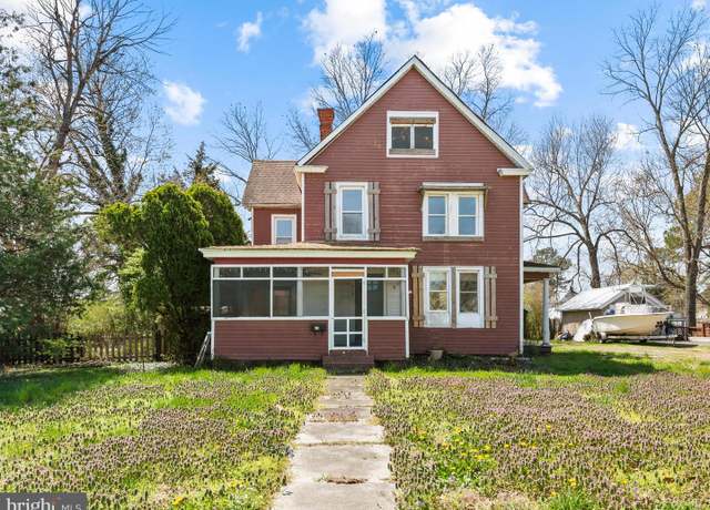 Property at 912 Market St, Pocomoke City, MD 21851, 3 beds, 2 baths