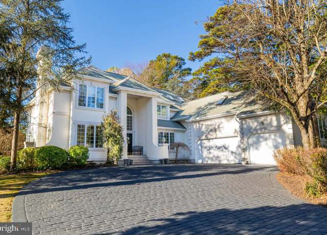 Property at 426 Clarkstown Rd, Mays Landing, NJ 08330, 4 beds, 3.5 baths