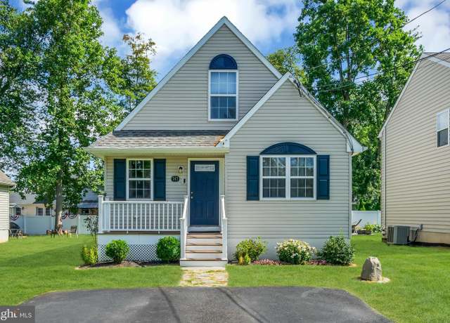 Property at 747 Elm Ave, Langhorne, PA 19047, 4 beds, 2 baths