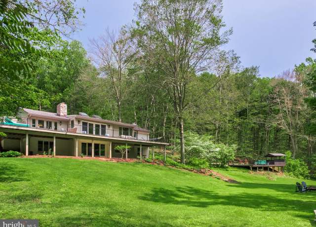 Property at 2762 Horseshoe Trl, Chester Springs, PA 19425, 4 beds, 3 baths