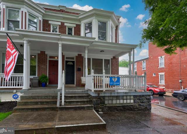 Property at 561 N Plum St, Lancaster, PA 17602, 3 beds, 1 bath