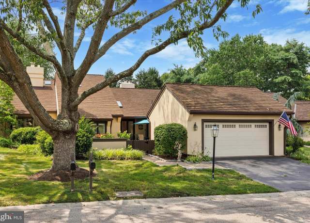 Property at 11 Bugle Ln, Blue Bell, PA 19422, 3 beds, 3 baths