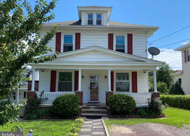 Property at 933 Barnesville Dr, Barnesville, PA 18214, 5 beds, 2 baths