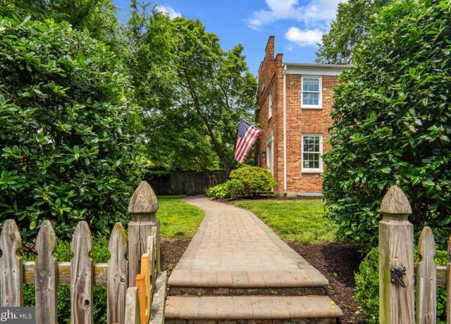 Property at 823 Church St, Alexandria, VA 22314, 2 beds, 2 baths