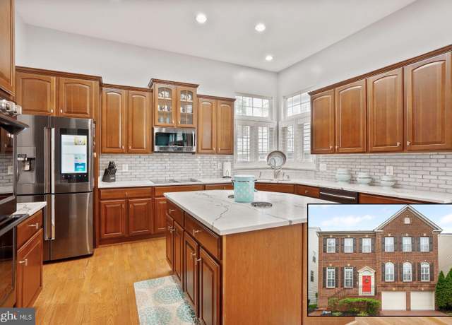 Property at 9138 Lake Parcel, Lorton, VA 22079, 4 beds, 4.5 baths
