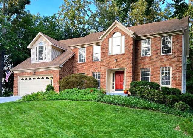 Property at 16715 Tintagel Ct, Dumfries, VA 22025, 5 beds, 3.5 baths