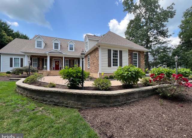 Property at 11207 Valor Bridge Dr, Spotsylvania, VA 22551, 4 beds, 4.5 baths