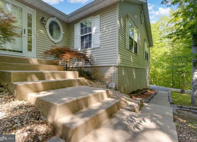 Property at 31 Antler Trl, Fredericksburg, VA 22406, 4 beds, 2.5 baths