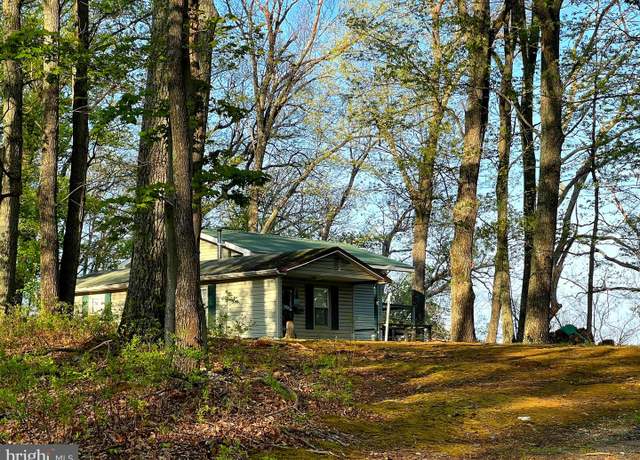 Property at 4892 High Knob Rd, Moorefield, WV 26836, 2 beds, 1 bath