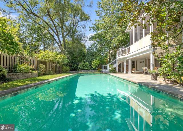 Property at 5726 Macarthur Blvd NW, Washington, DC 20016, 4 beds, 3 baths