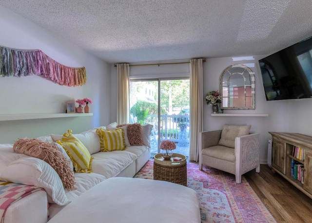 Property at 532-B Sunrise Ave, Somers Point, NJ 08244, 1 bed, 1 bath