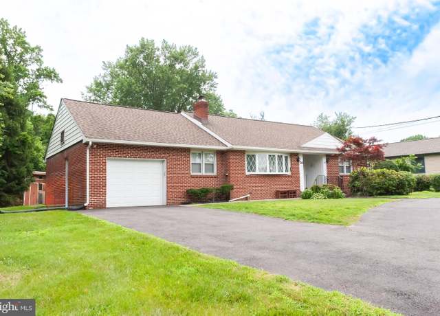 Property at 34 Georgetown Rd, Bordentown, NJ 08505, 2 beds, 2 baths