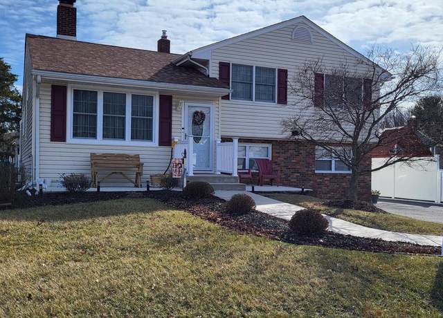 Property at 14 Reeves Rd, West Deptford, NJ 08096, 3 beds, 2 baths