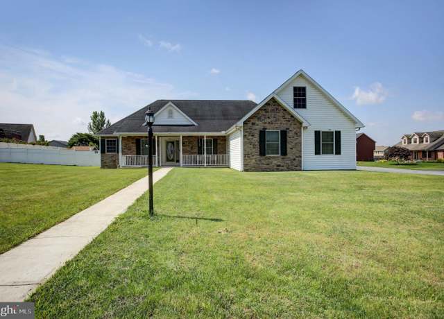 Property at 326 Leedy Way East E, Chambersburg, PA 17202, 3 beds, 3 baths