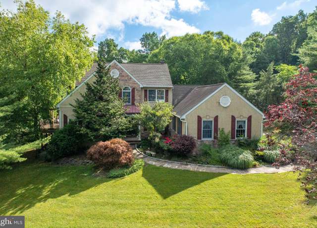 Property at 4050 Prospect Hill Ln, Pottstown, PA 19464, 5 beds, 4 baths