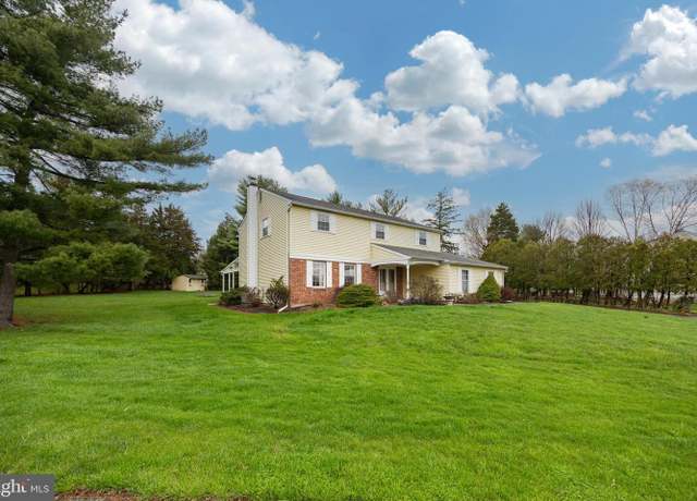 Property at 406 Laurel Ln, Eagleville, PA 19403, 4 beds, 2.5 baths