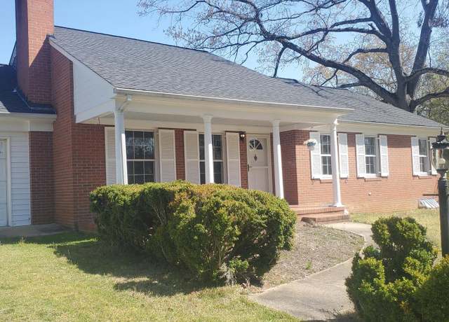 Property at 1715 William St, Fredericksburg, VA 22401, 3 beds, 2 baths