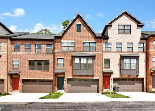 Property at 2820 Hokie Ln, Alexandria, VA 22306, 3 beds, 3.5 baths