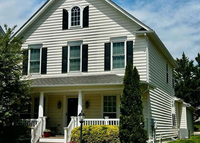 Property at 4784 Wermuth Way, Woodbridge, VA 22192, 3 beds, 3.5 baths