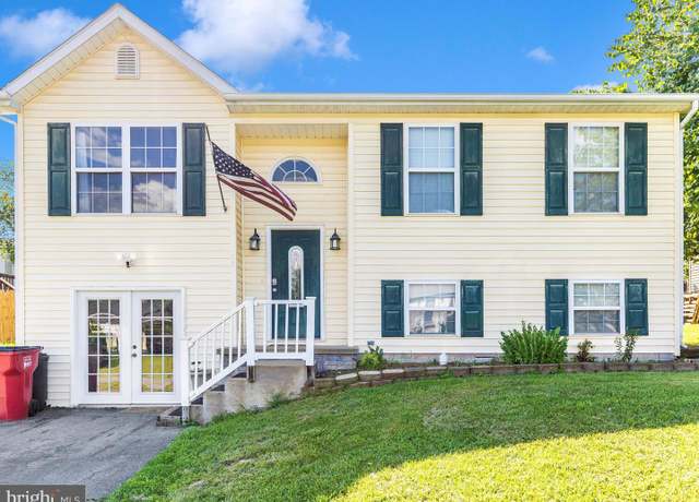 Property at 124 Wildflower Creek Dr, Martinsburg, WV 25404, 4 beds, 2 baths